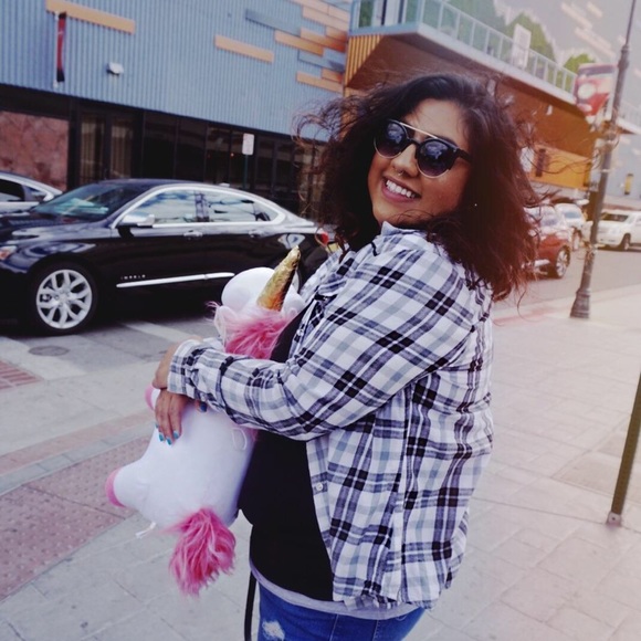 Meet your Posher, Brenda - Picture 1 of 1